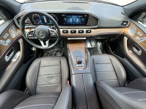 Used 2022 Mercedes-Benz GLS 450 4MATIC image 13