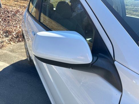 Used 2018 Honda HR-V LX image 15