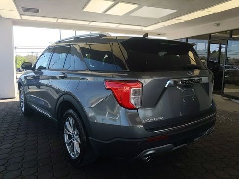Used 2022 Ford Explorer Limited w/ Equipment Group 301A AWD/4WD image 10