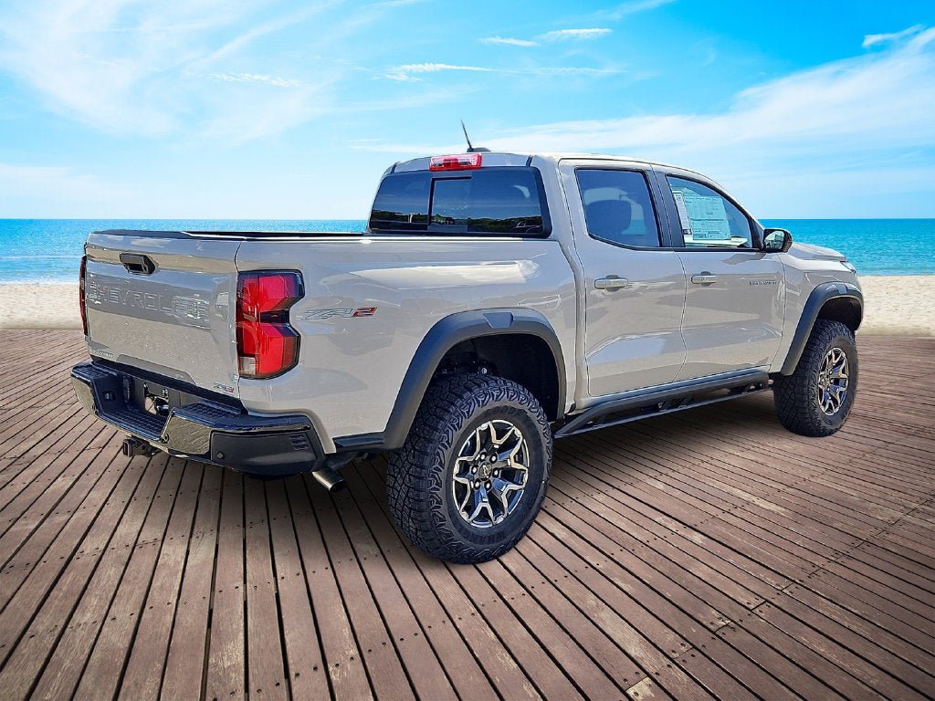 New 2026 Chevrolet Colorado ZR2 w/ Technology Package AWD/4WD image 3