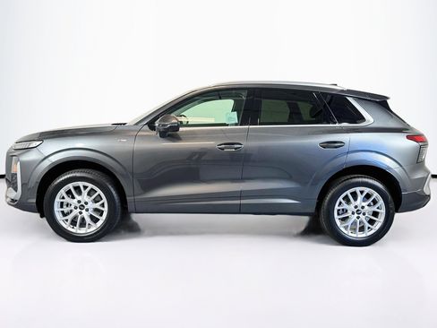 New 2026 Audi Q3 quattro 2.0T AWD/4WD image 8