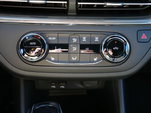 New 2026 Buick Envista Preferred FWD image 8