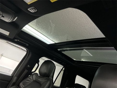 Used 2018 Lincoln Navigator Reserve w/ Technology Package image 19