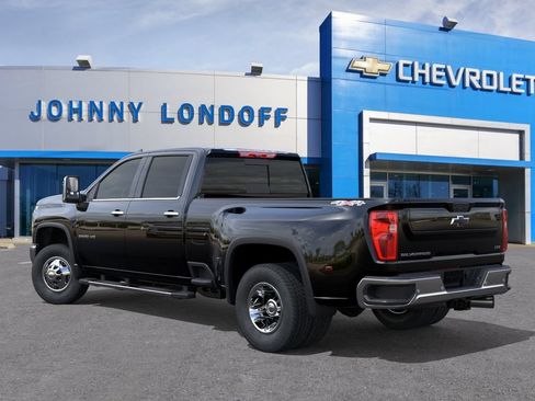 New 2026 Chevrolet Silverado 3500 LTZ w/ LTZ Convenience Package AWD/4WD image 3