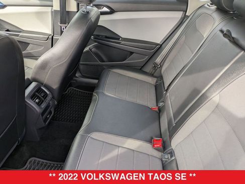 Used 2022 Volkswagen Taos SE image 31