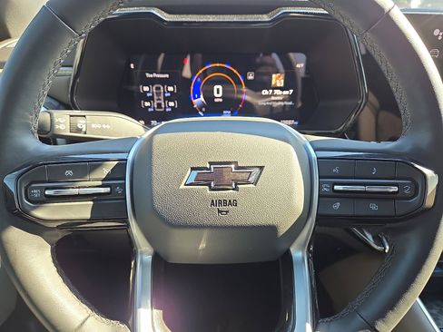 Used 2023 Chevrolet Colorado ZR2 w/ ZR2 Convenience Package III image 24