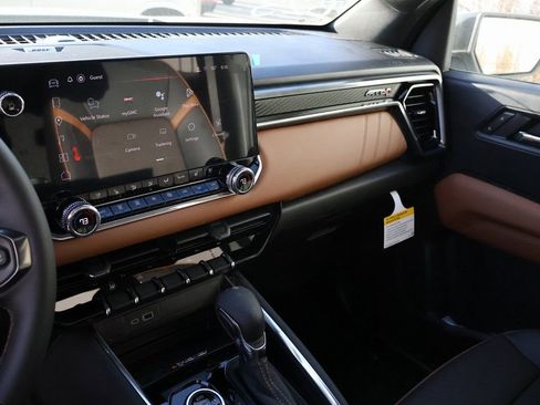 New 2026 GMC Canyon AT4 w/ Technology Plus Package image 38