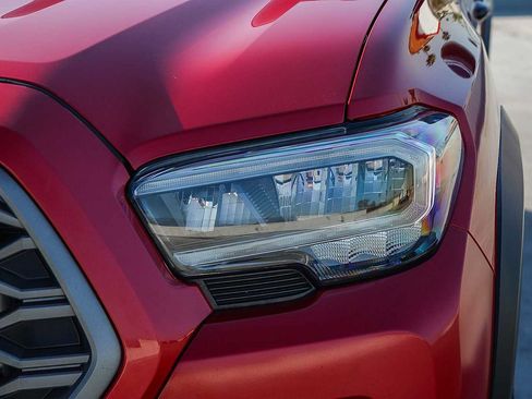 Used 2023 Toyota Tacoma TRD Off-Road w/ Advanced Technology Package image 9