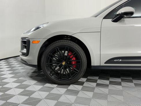 Used 2025 Porsche Macan GTS image 12