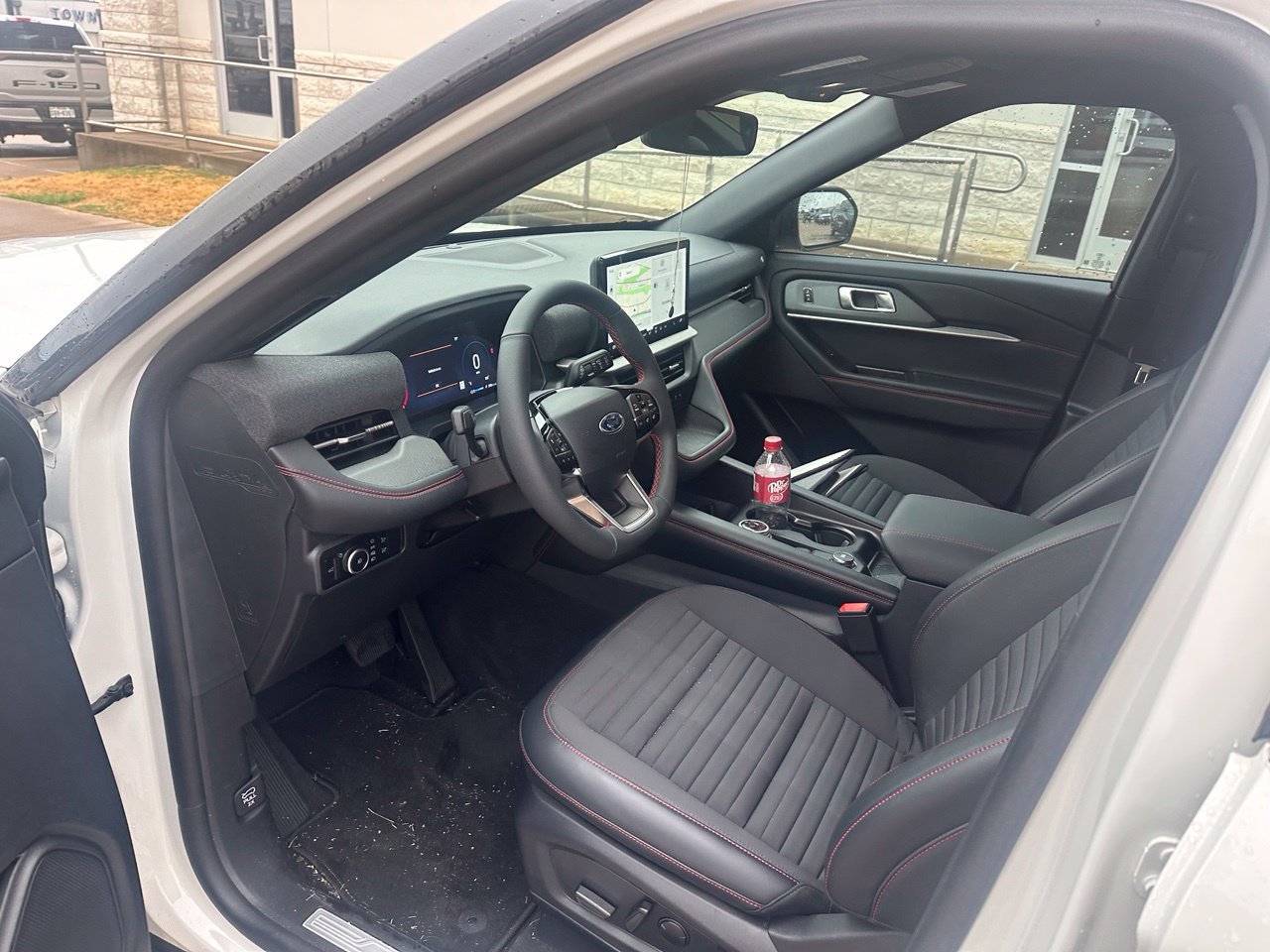Used 2026 Ford Explorer ST-Line w/ ST-Line Street Pack RWD image 5