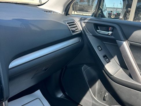 Used 2016 Subaru Forester 2.5i Limited w/ Popular Package #2 AWD/4WD image 15