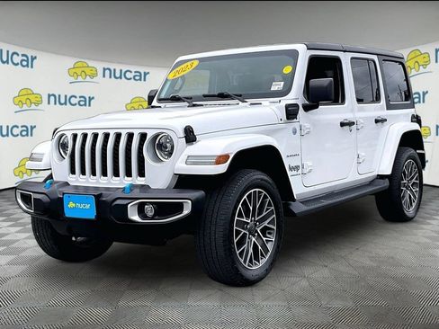 Used 2023 Jeep Wrangler Unlimited Sahara w/ Cold Weather Group AWD/4WD image 3