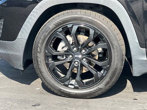 Used 2021 GMC Terrain SLE w/ Driver Convenience Package image 36