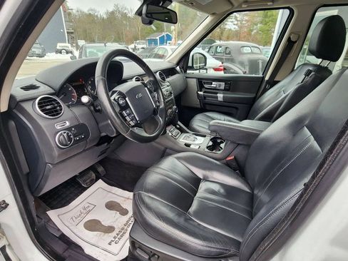 Used 2015 Land Rover LR4 HSE image 9