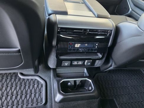 New 2026 Jeep Grand Wagoneer 4WD image 11