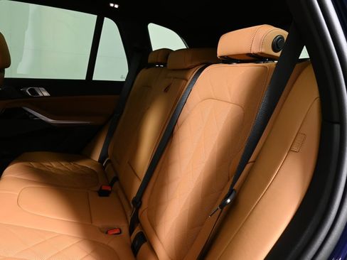 New 2026 BMW X5 xDrive40i w/ Premium Package AWD/4WD image 4