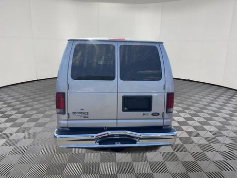 Used 2012 Ford E-350 and Econoline 350 XLT RWD image 6