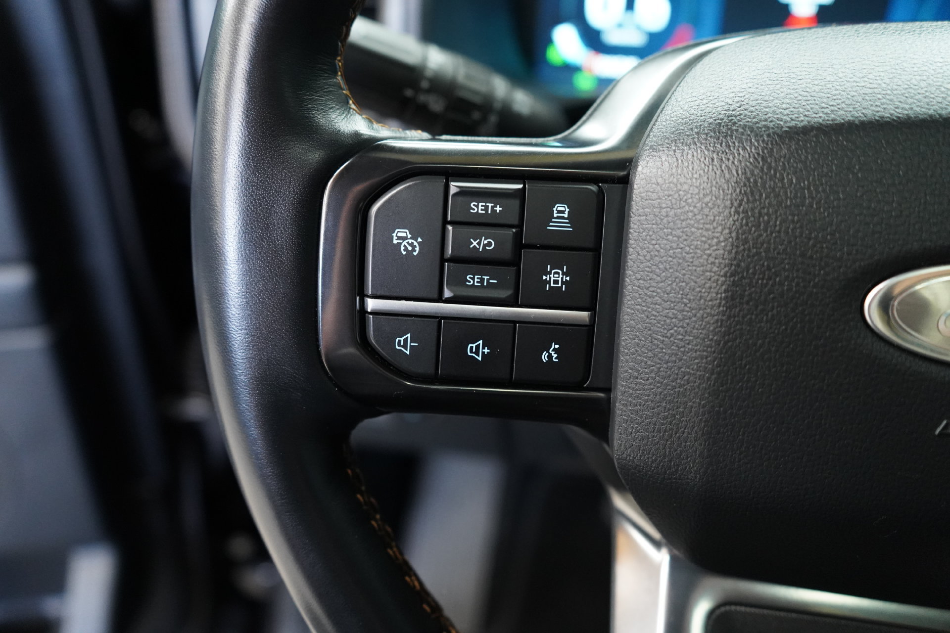 Used 2024 Ford Expedition Max Platinum AWD/4WD image 17