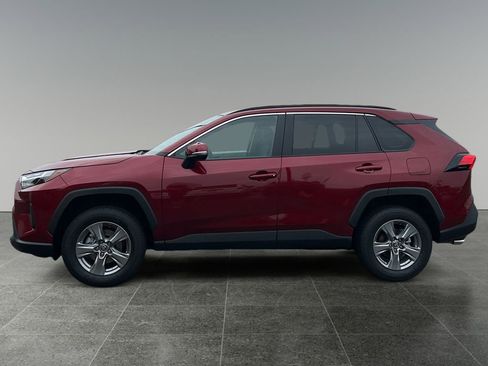 New 2025 Toyota RAV4 XLE image 4