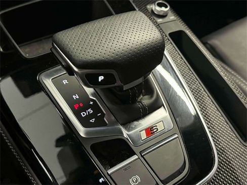 Used 2024 Audi SQ5 Premium Plus image 25