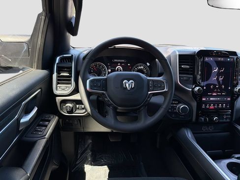 Used 2025 RAM 1500 Big Horn AWD/4WD image 21