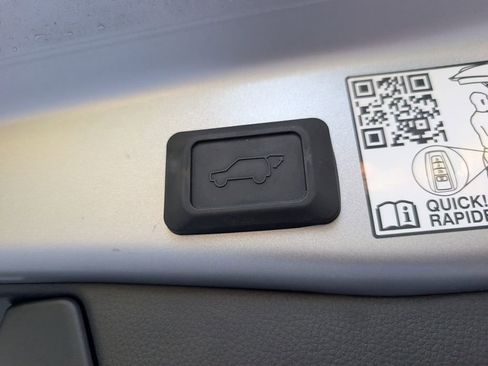 Used 2025 Toyota RAV4 Limited w/ Advanced Technology Package AWD/4WD image 21