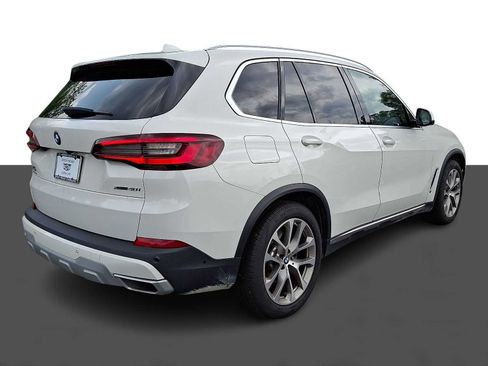 Used 2022 BMW X5 xDrive40i w/ Parking Assistance Package AWD/4WD image 6