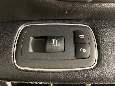 Used 2020 RAM 1500 Rebel w/ Level 2 Equipment Group AWD/4WD image 32