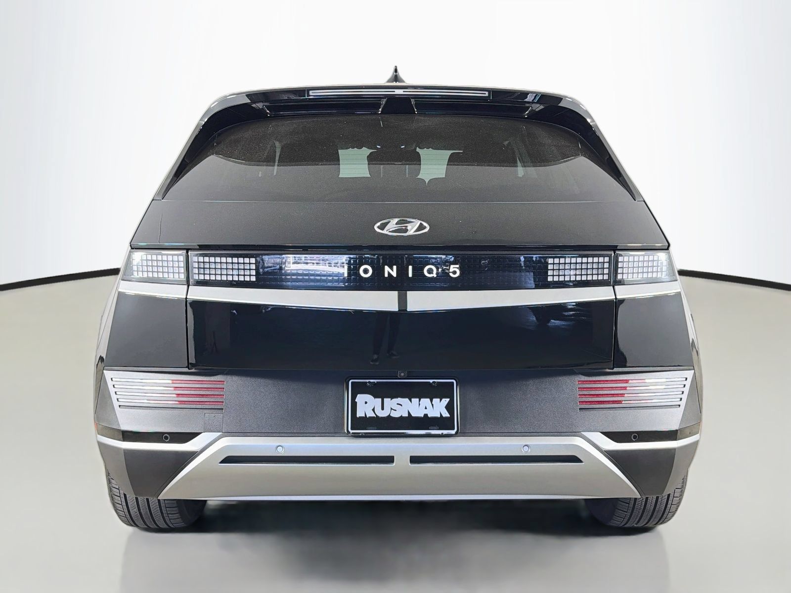 Used 2024 Hyundai Ioniq 5 SEL RWD image 6