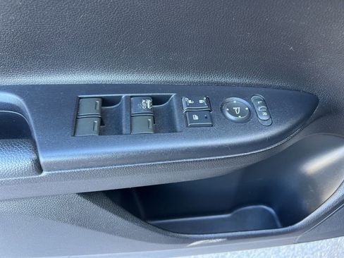 Used 2017 Honda Accord Sport image 34