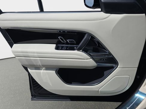 New 2026 Land Rover Range Rover SE AWD/4WD image 28