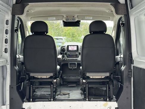 Used 2023 RAM ProMaster 2500 image 17
