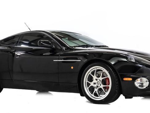 Used 2006 Aston Martin Vanquish S image 1