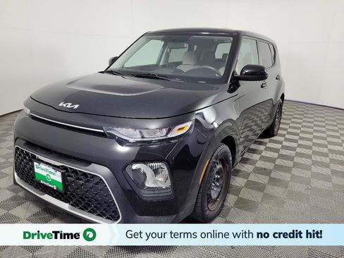 Used 2022 Kia Soul LX FWD image 1