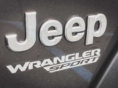 Used 2020 Jeep Wrangler Sport AWD/4WD image 15
