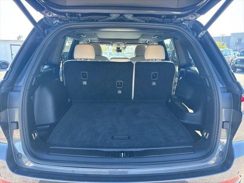 Certified 2025 Jeep Grand Cherokee Limited AWD/4WD image 44