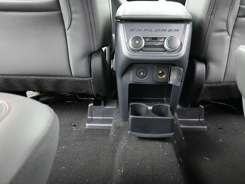 New 2026 Ford Explorer Active image 15