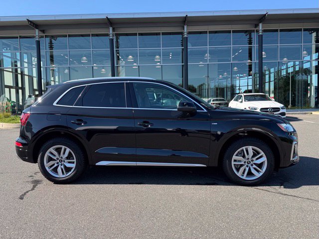 Used 2022 Audi Q5 2.0T Premium w/ Convenience Package AWD/4WD image 8