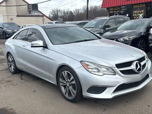 Used 2016 Mercedes-Benz E 400 Coupe image 3