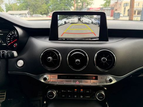 Used 2018 Kia Stinger GT1 RWD image 38