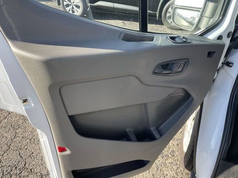 Used 2023 Ford Transit 350 XLT image 10