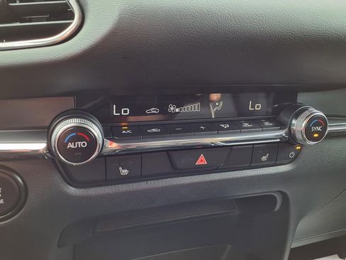 Used 2025 MAZDA CX-30 AWD 2.5 S w/ Preferred Package image 9