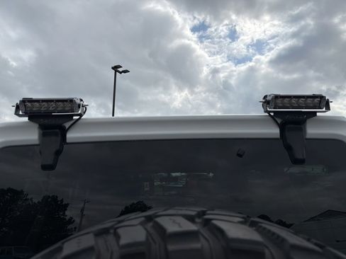 Used 2018 Jeep Wrangler Unlimited Rubicon image 19