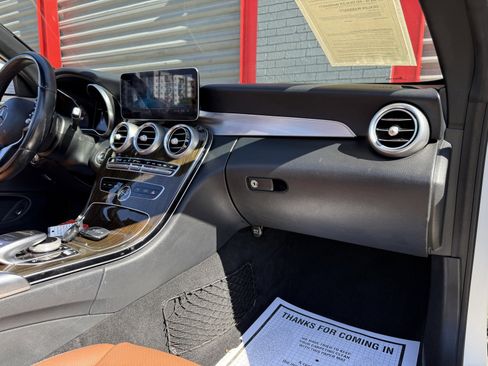 Used 2019 Mercedes-Benz C 300 4MATIC Cabriolet image 14
