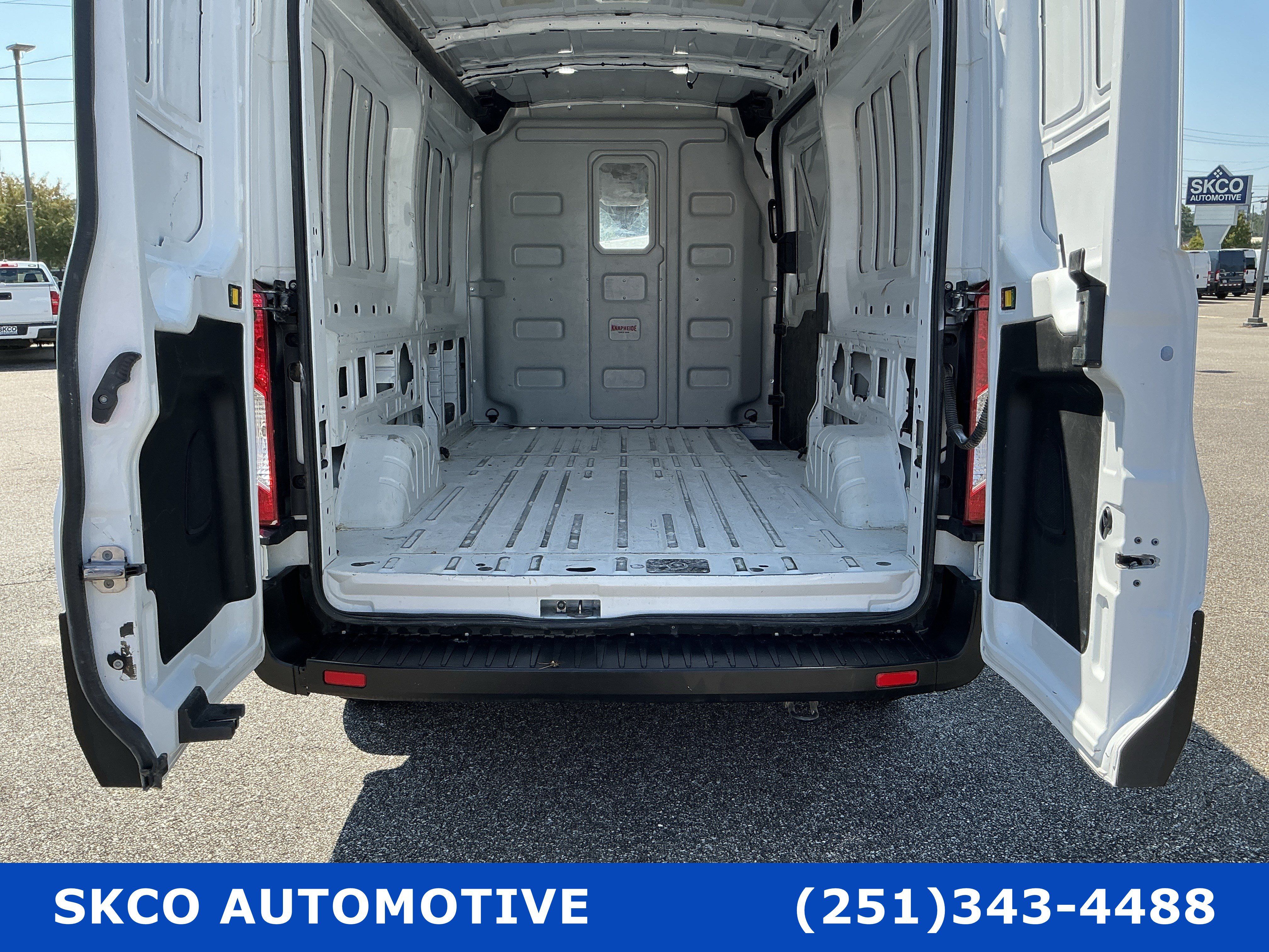 Used 2025 Ford Transit 250 148 Medium Roof RWD image 21