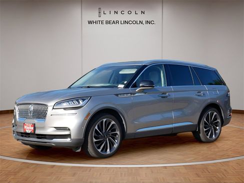 Used 2023 Lincoln Aviator Reserve w/ Equipment Group 201A image 5
