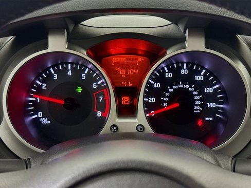 Used 2017 Nissan Juke SL image 11