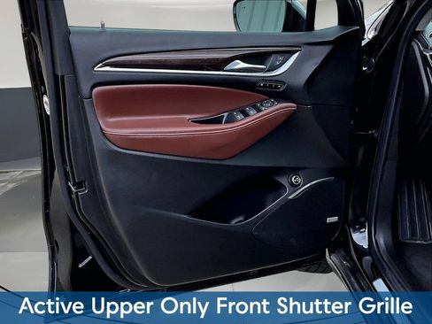 Used 2018 Buick Enclave Avenir w/ Avenir Technology Package AWD/4WD image 24