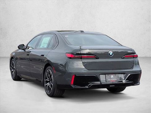 New 2026 BMW 750e xDrive AWD/4WD image 9