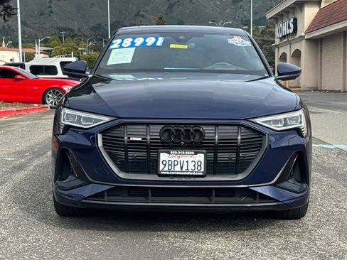 Used 2022 Audi e-tron Prestige w/ Prestige Package image 10